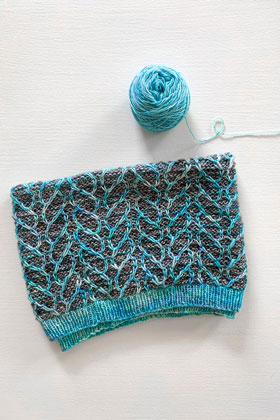 Madelinetosh Tranquility Cowl (Knit) Kit