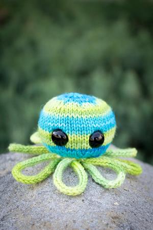 knit octopus