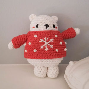 Hoooked Plush Crochet Toys - Winter Yule Bear