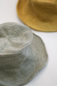 Madelinetosh Frankie Bucket Hat Kit - Hats and Gloves