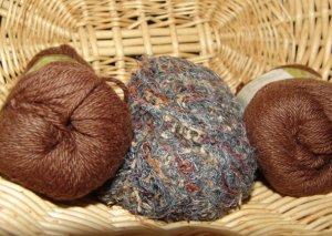 Muench Luxury Yarn Grab Bag - Tan/Brown/Natural - Small