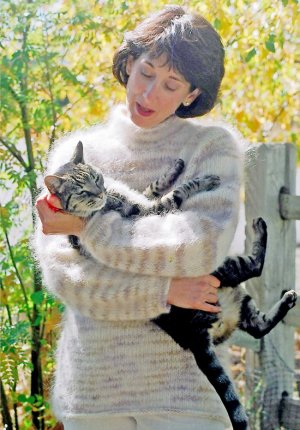 Knitting Pure and Simple Women's Sweater Patterns - 0992 - Bulky Neckdown Pullover for Women Pattern