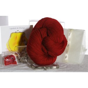 Noni Lipstick and Change Bag - Christmas Red (Yarn + Pattern + Hardware)