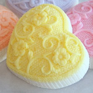 Alsatian Soaps & Bath Products Knitted Heart Soap - Lemon