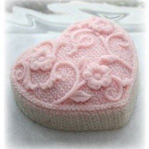 Alsatian Soaps & Bath Products Knitted Heart Soap - Peppermint