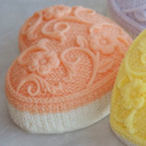 Alsatian Soaps & Bath Products Knitted Heart Soap - Mango