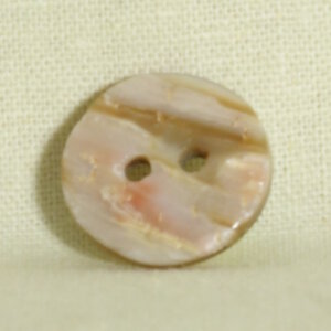 Muench Shell Buttons - Abalone Eyelet (17mm)