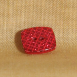 Muench Plastic Buttons - Glitter Square - Red (13mm)