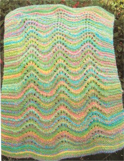 Muench Yarn Patterns - Feather & Fan Blanket (Big Baby) Pattern