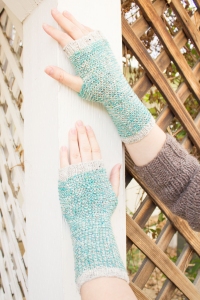 Fingering weight Optical Illusion Mitts