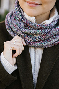 Madelinetosh Linen Stitch Scarf & Loop Kit - Scarf and Shawls